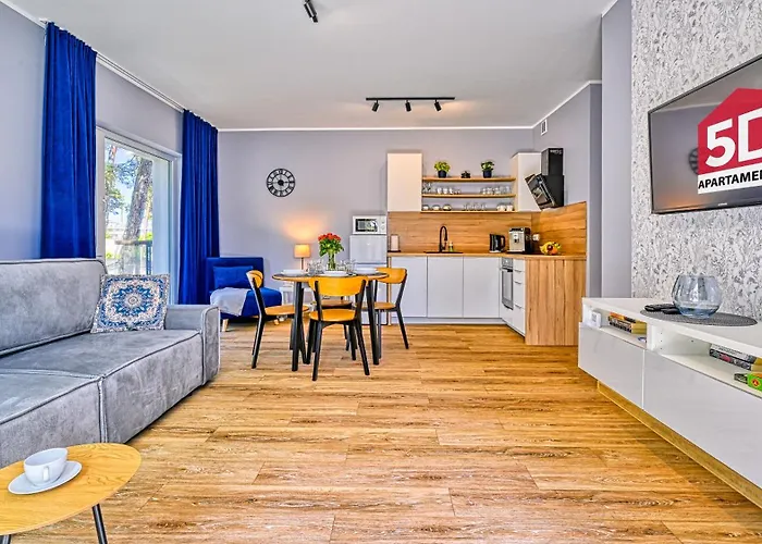 W Lesie Sosnowym Przy Plazy - 5d *